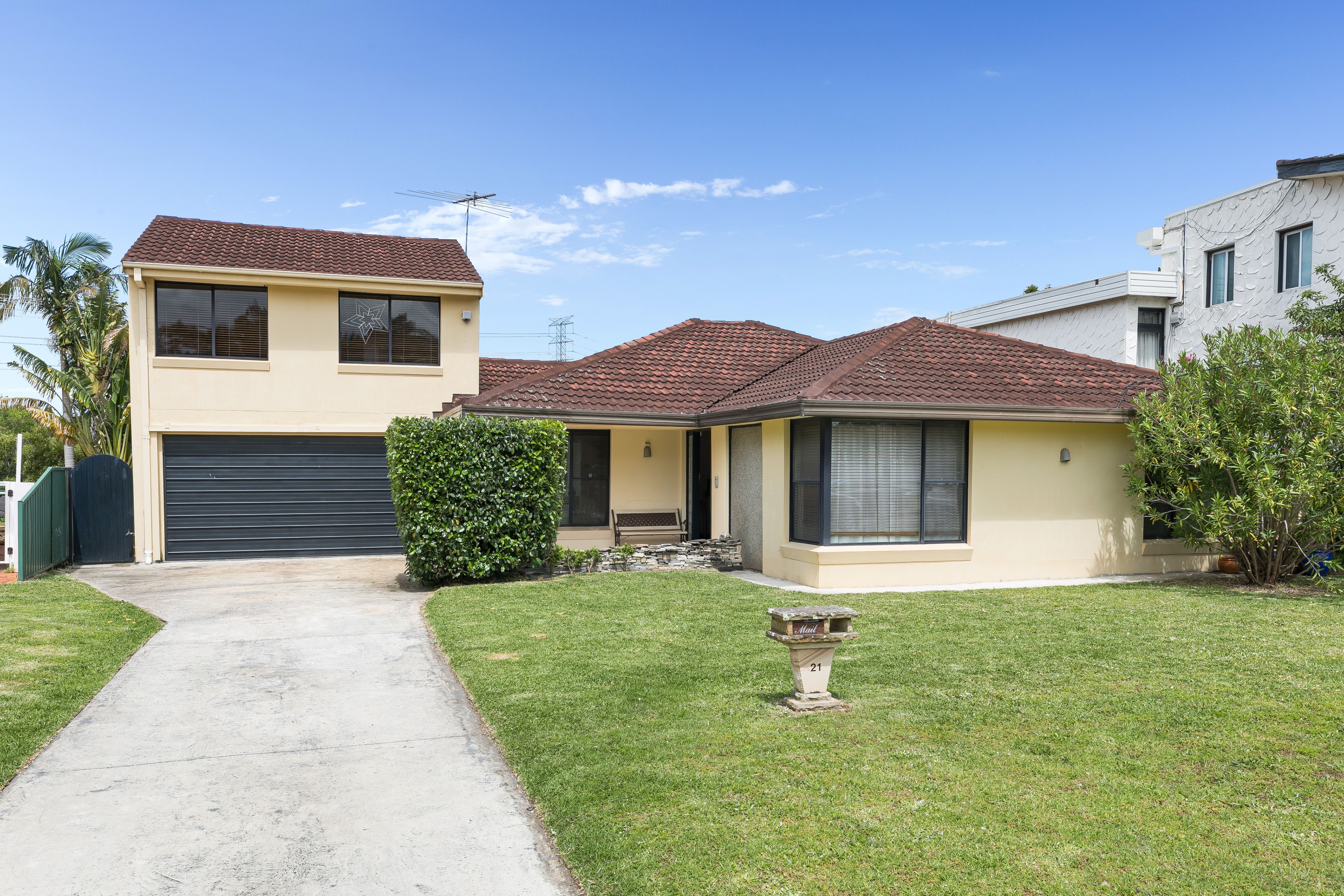 21 Wollondilly Place, SYLVANIA WATERS, Sylvania Waters - Thumbnail 2