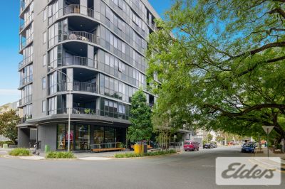 REFURBISHED RETAIL WITH HOLDING INCOME!