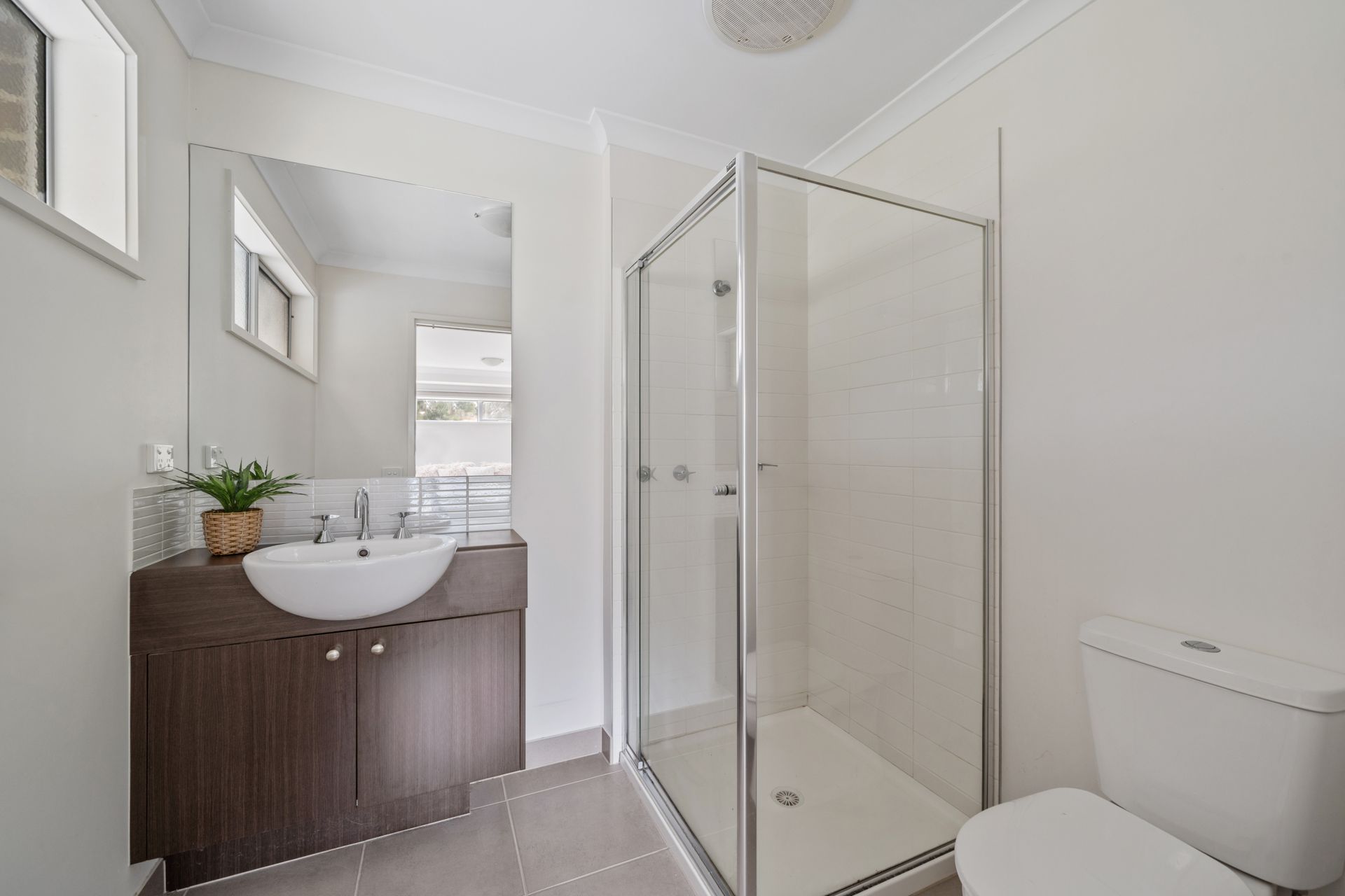 Stylish, Spacious & Superbly Located