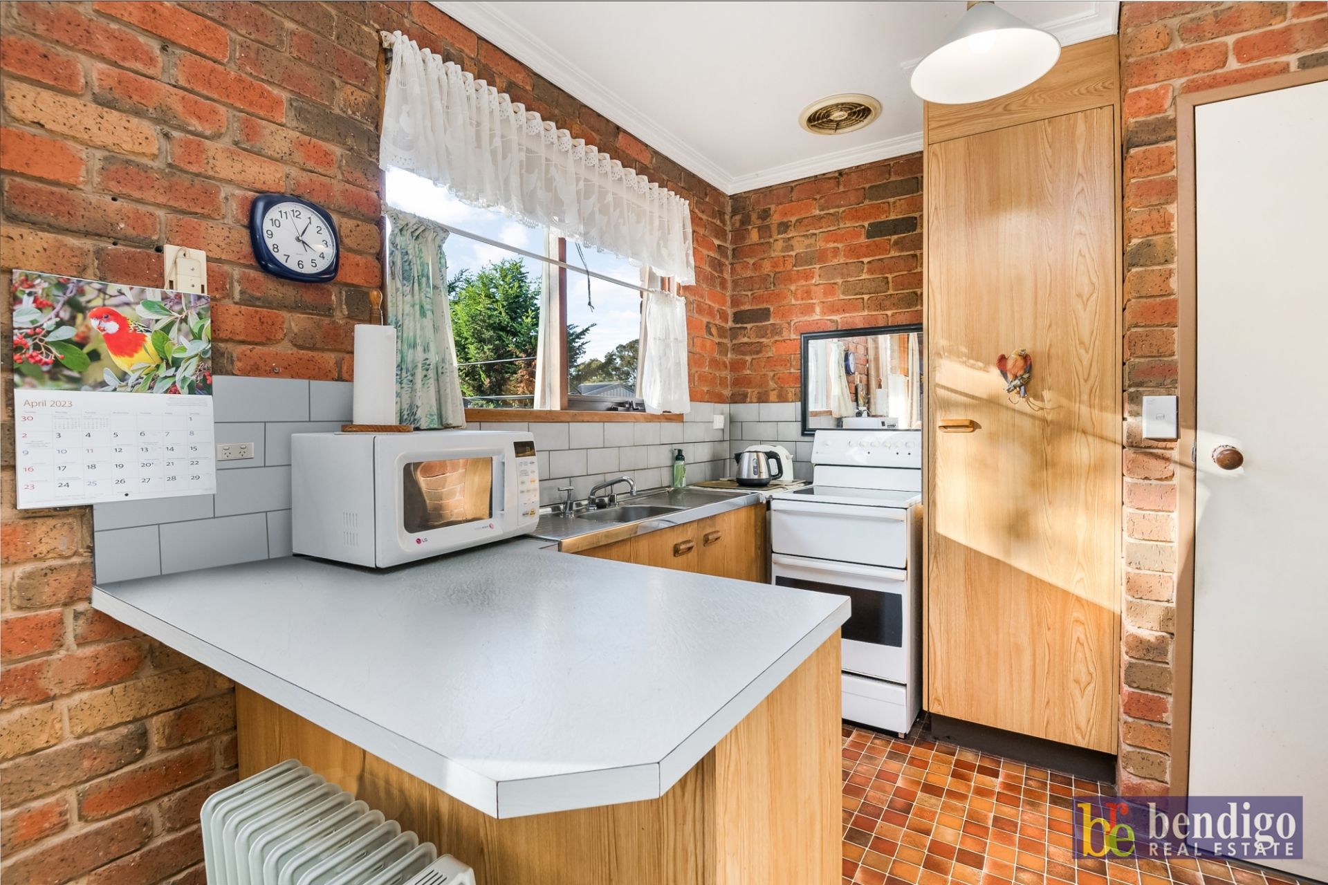 2/4 Collins Street Kangaroo Flat VIC, Flat - Thumbnail 4