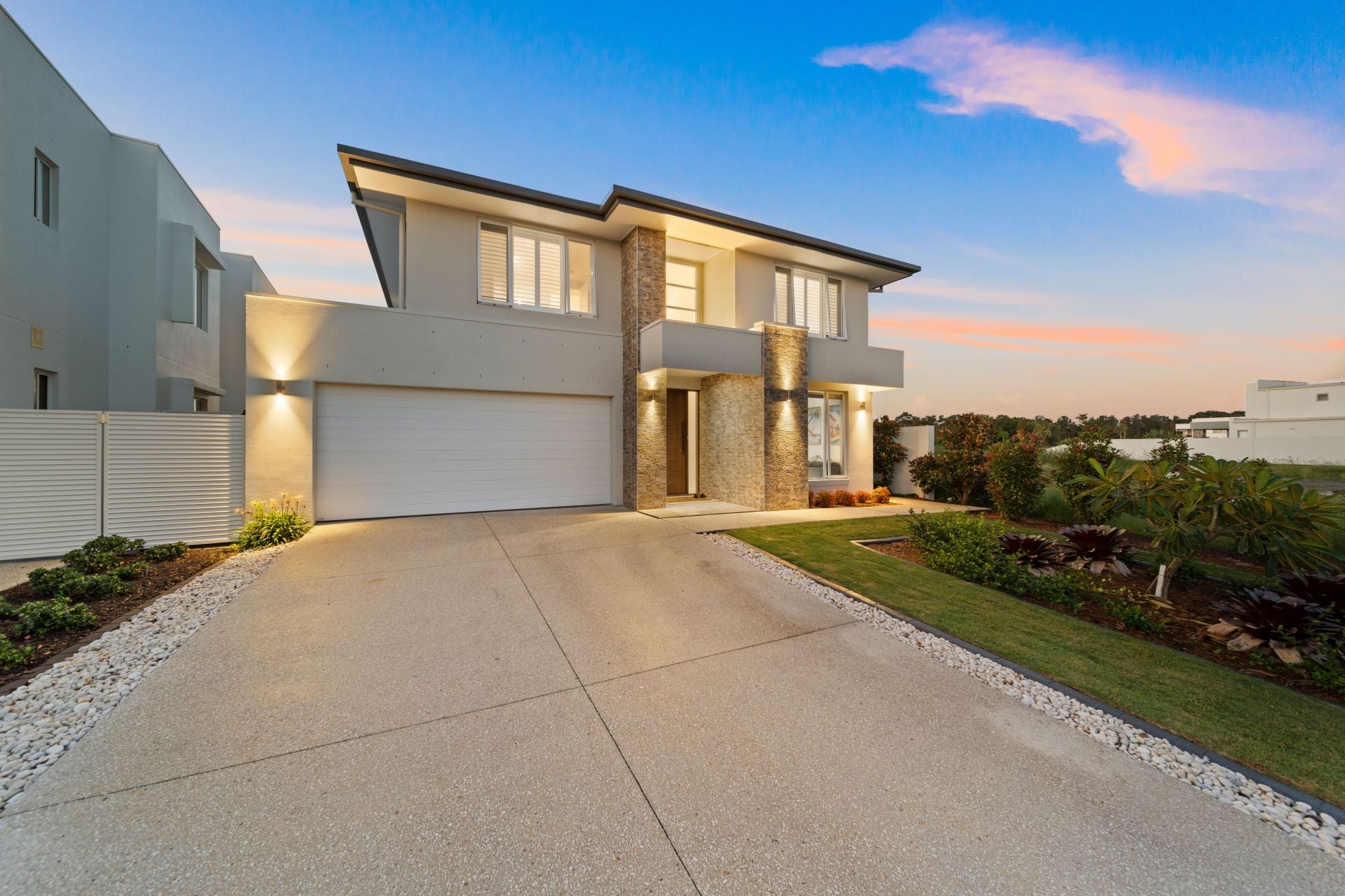 9220 Peter Senior Drive, Hope Island QLD 4212, Hope Island - Thumbnail 4