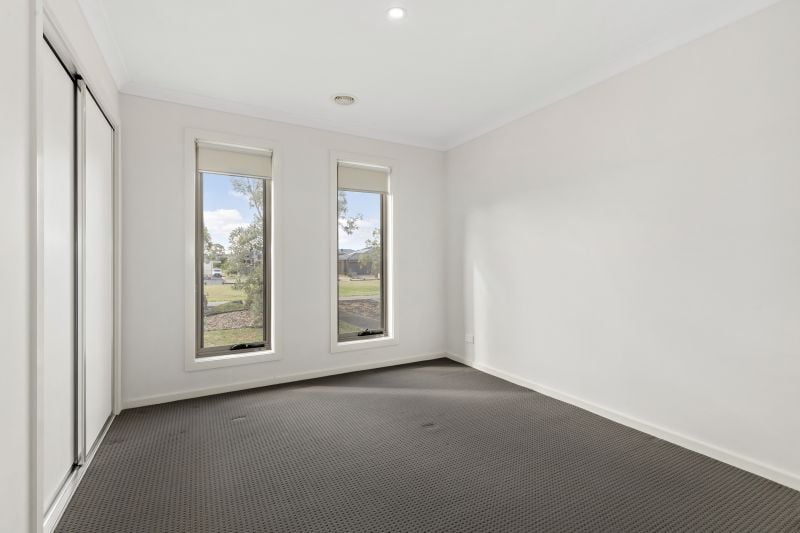 13 Flicker Lane, Doreen