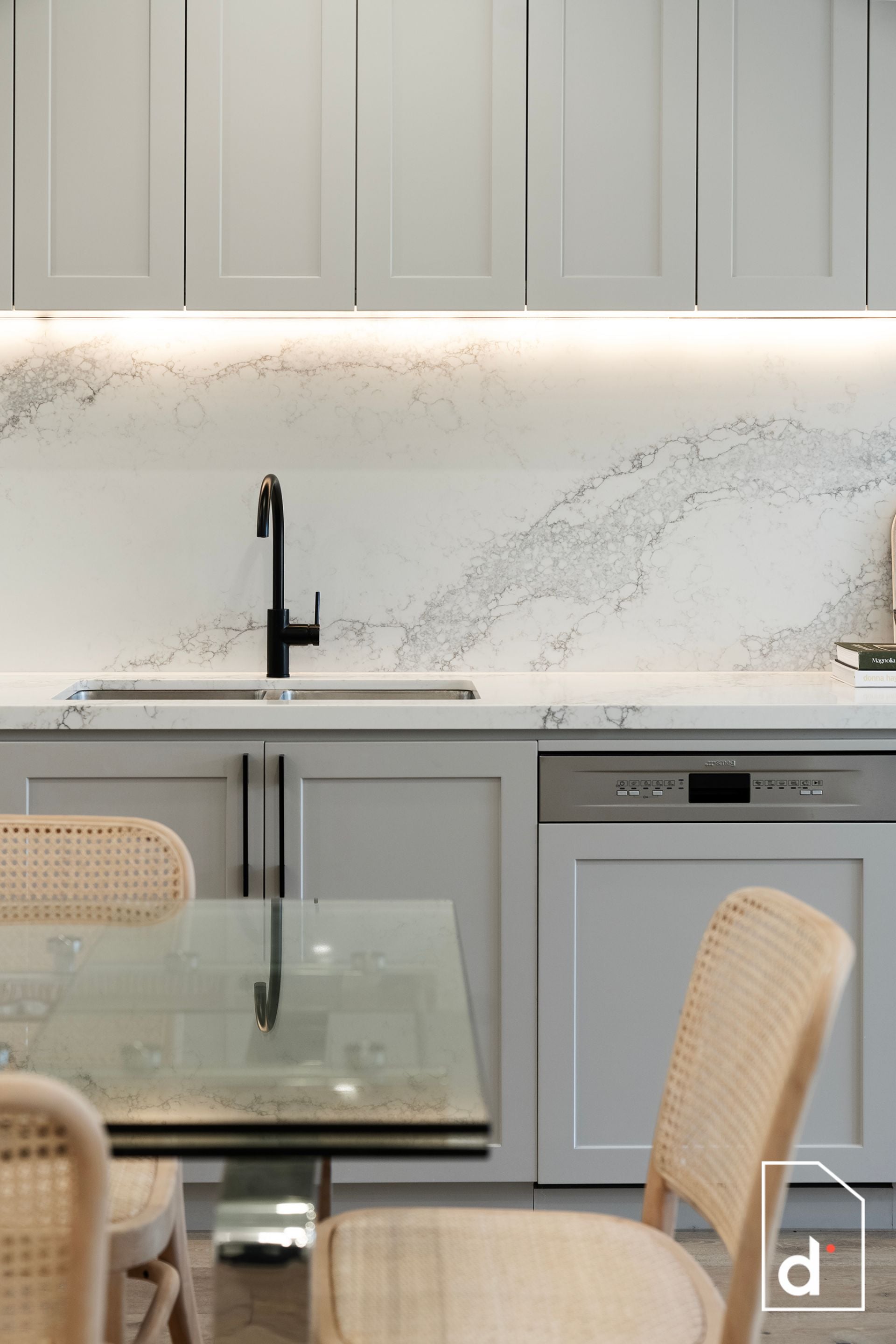 202/8 Railway Parade, Thirroul NSW