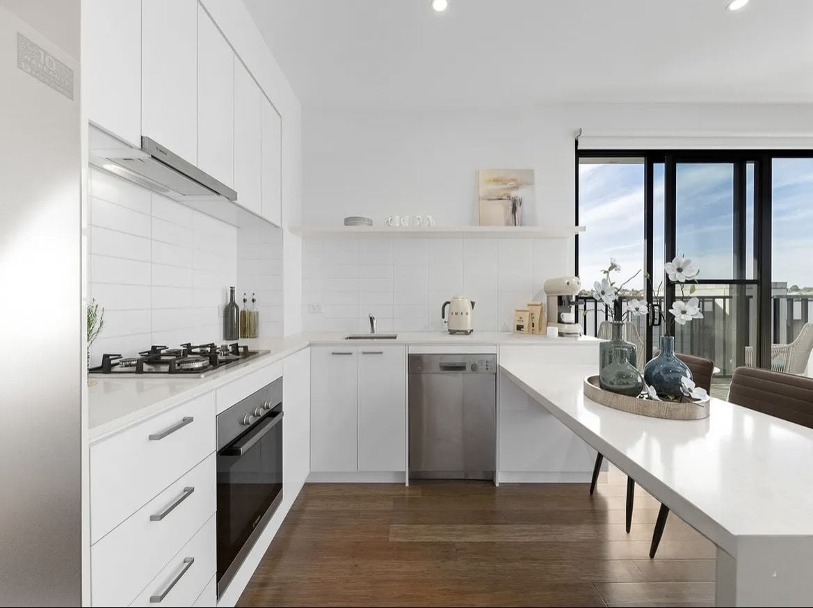 Brunswick Beauty with Light, Space & Views