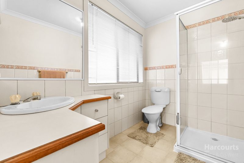 54 Springlake Avenue, Caroline Springs