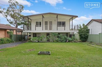 Mannering Park 2/14 Griffith Street