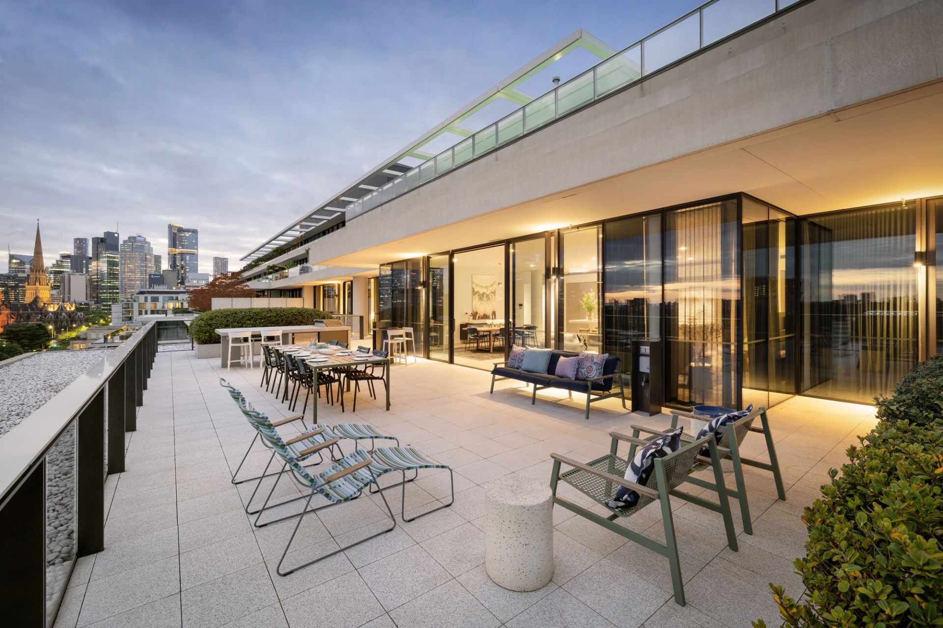 918/280 Albert Street, East Melbourne, East Melbourne - Thumbnail 2