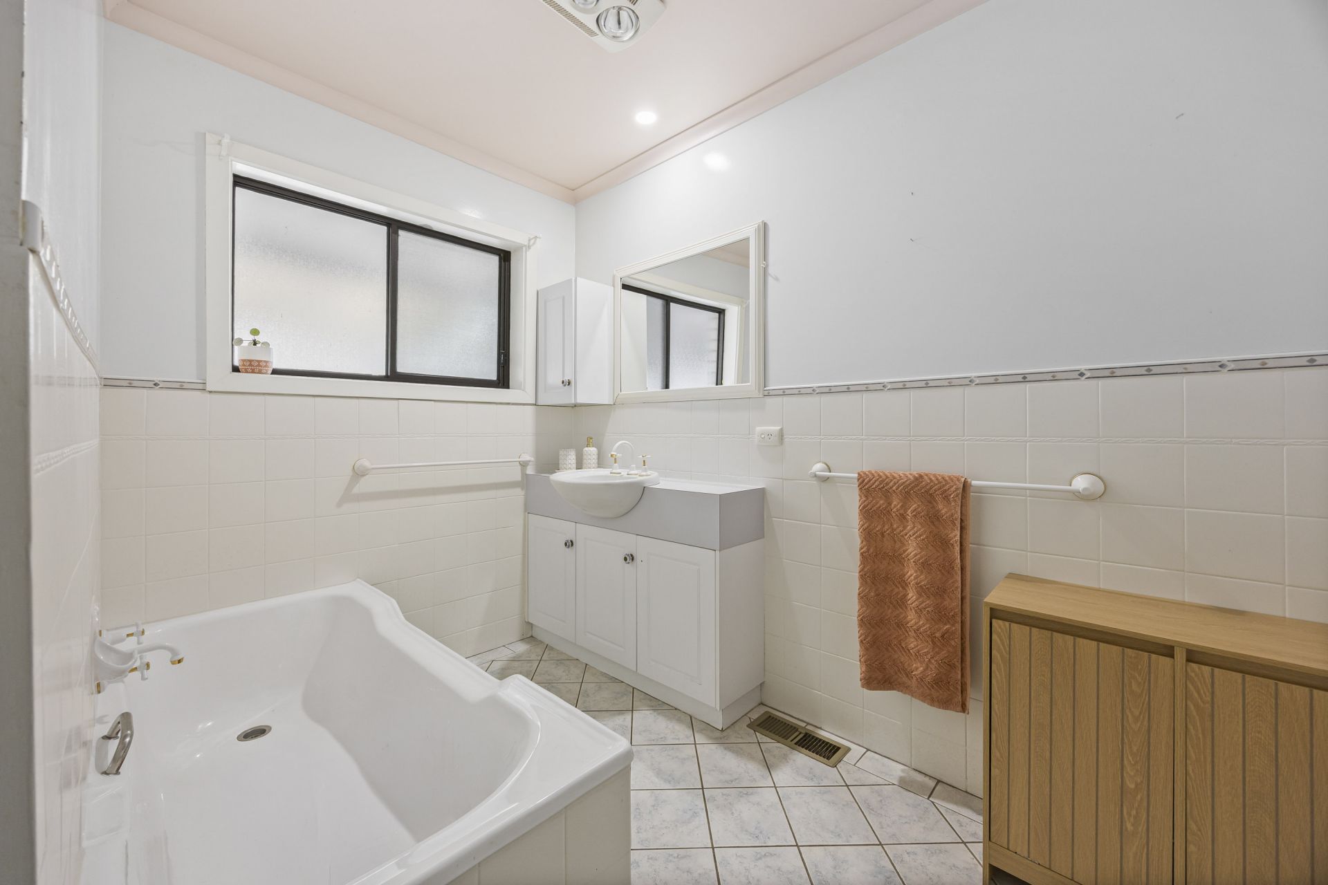 17 Allen Crescent, Stawell, Stawell - Thumbnail 7