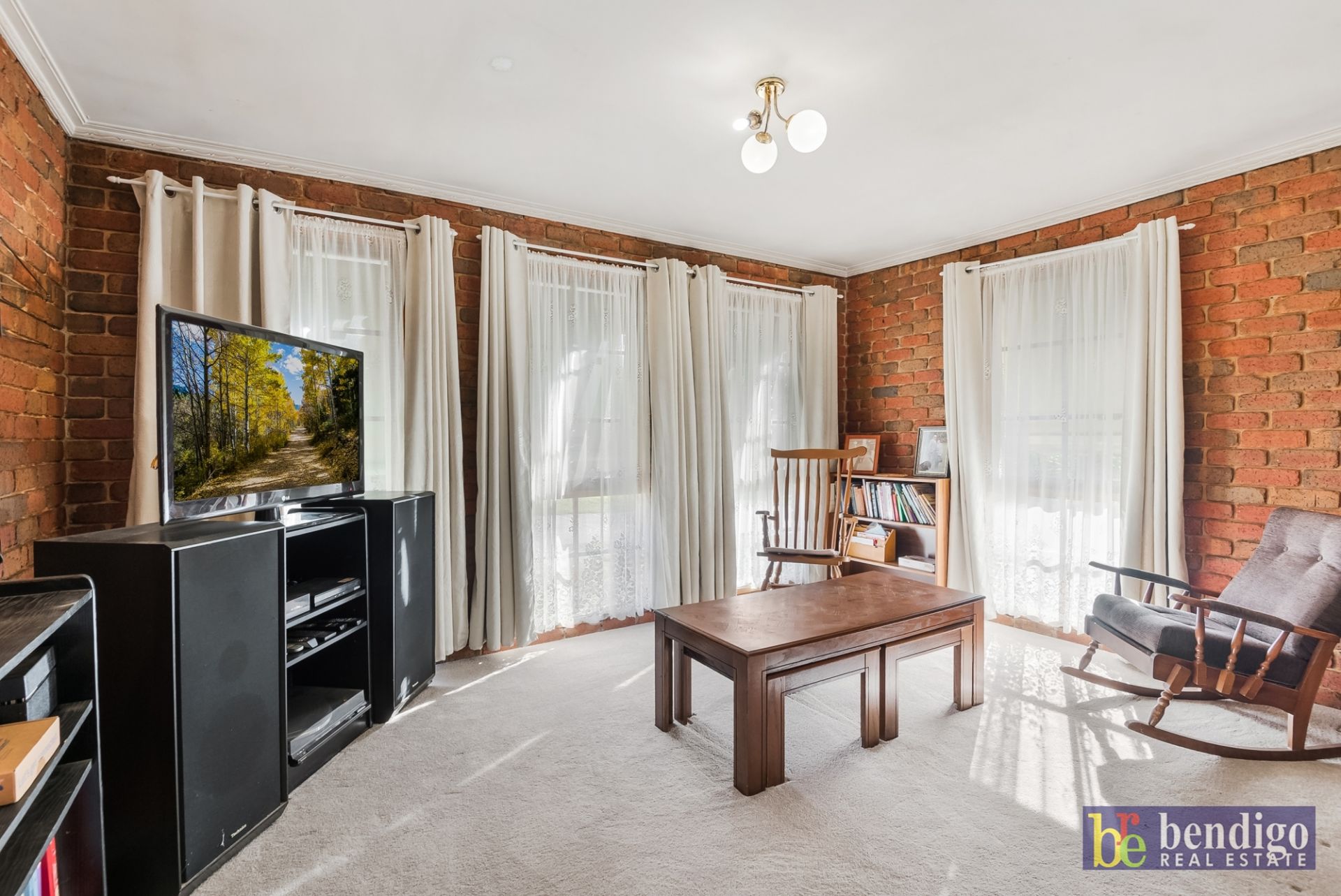 2/4 Collins Street Kangaroo Flat VIC, Flat - Thumbnail 2