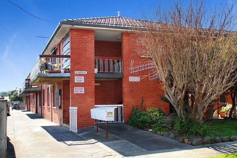2/25-27 Martin Street, Thornbury