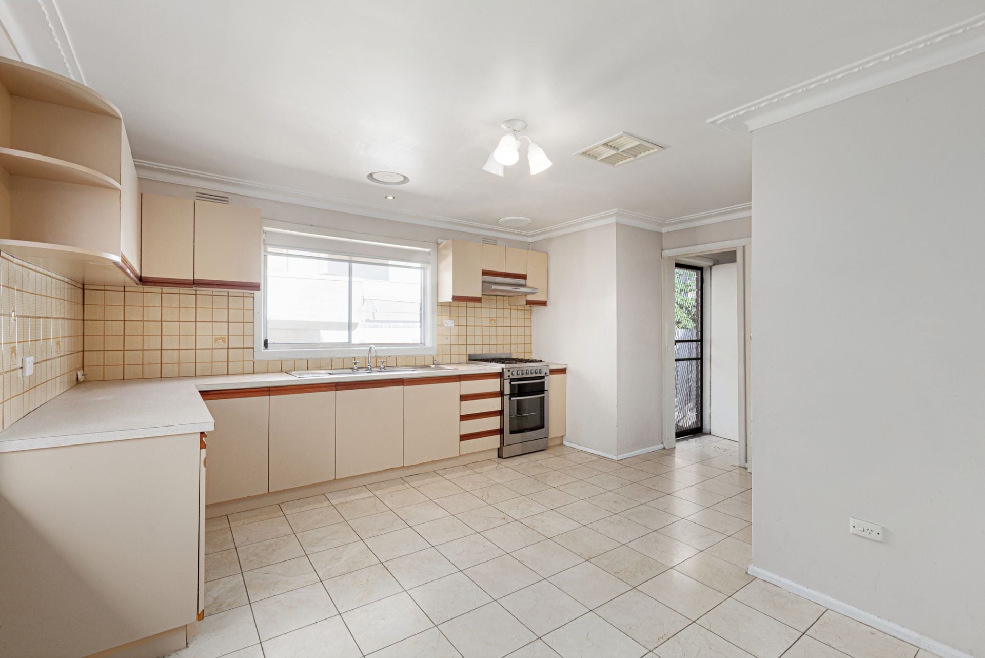 102 Park Street, Abbotsford, Abbotsford - Thumbnail 4