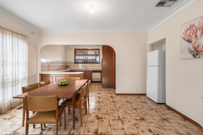 5 Tahara Court, Thomastown