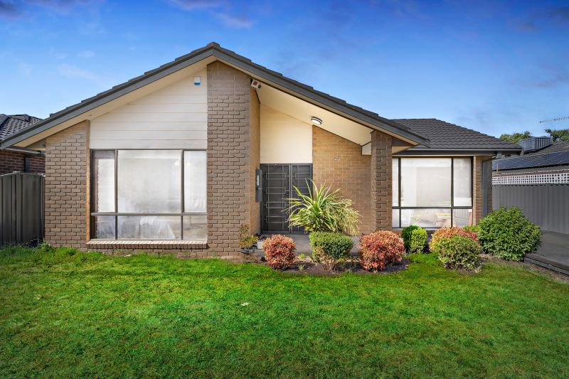 27 Kellaway Crescent, Mill Park