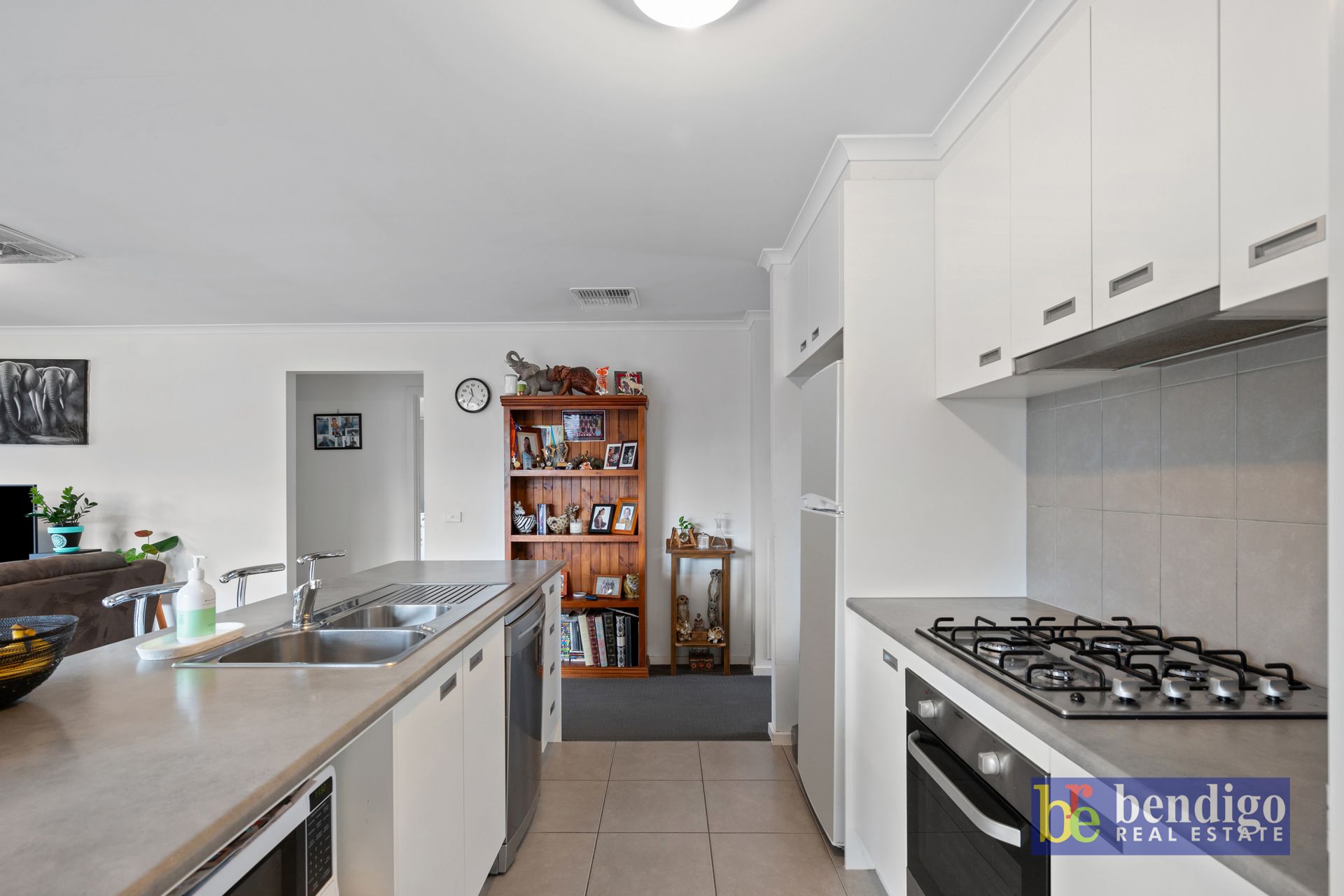 94B Andrew Street White Hills VIC, Hills - Thumbnail 2
