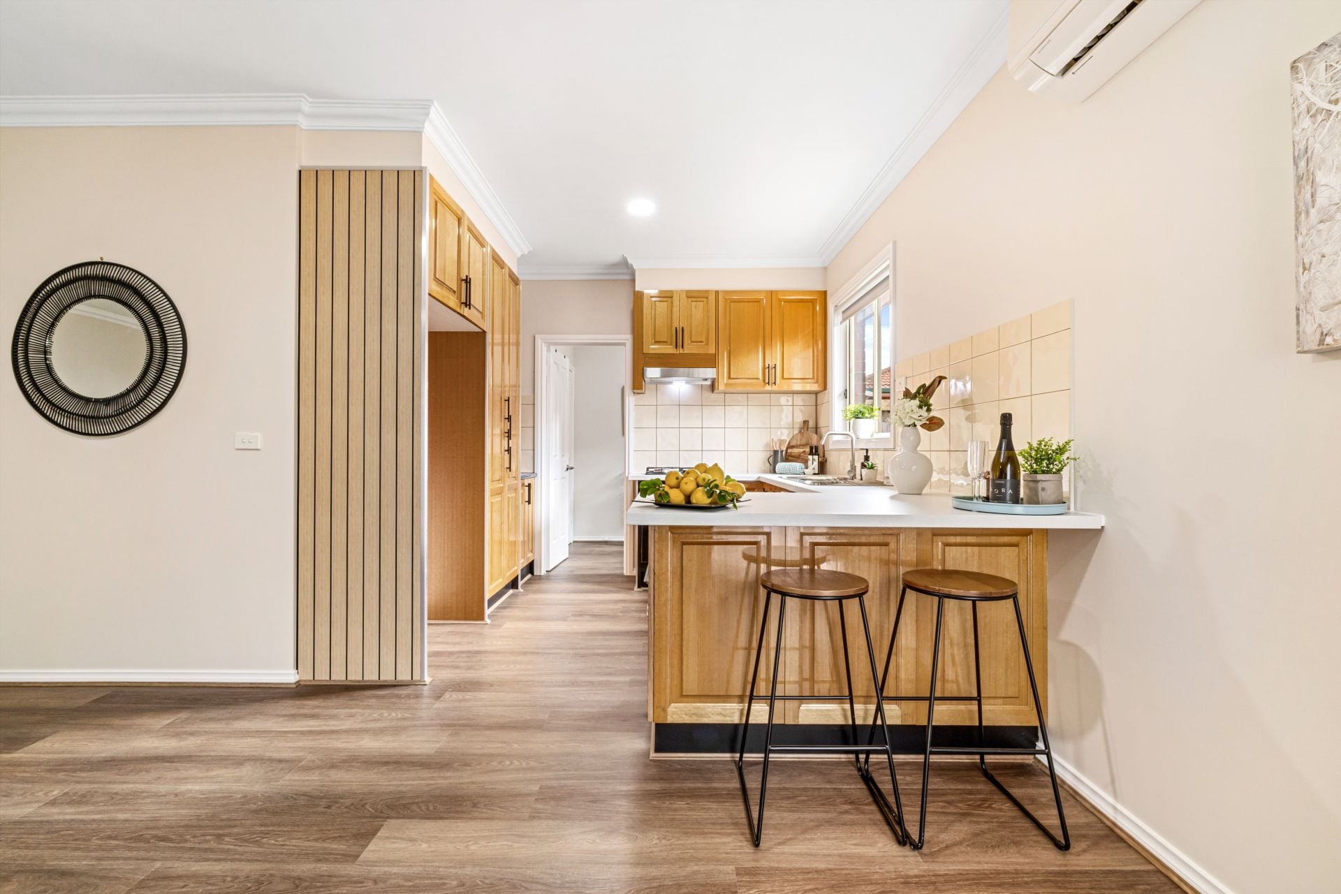 Stylish Living With Walk-To-Everything Ease
