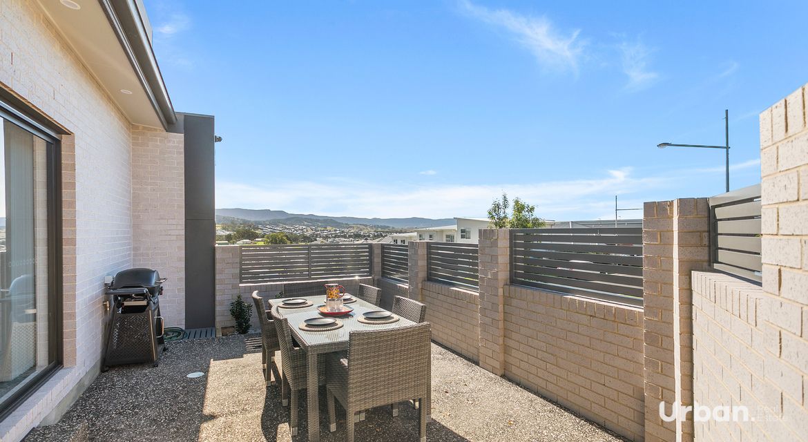 Tullimbar 2 Kiah Close