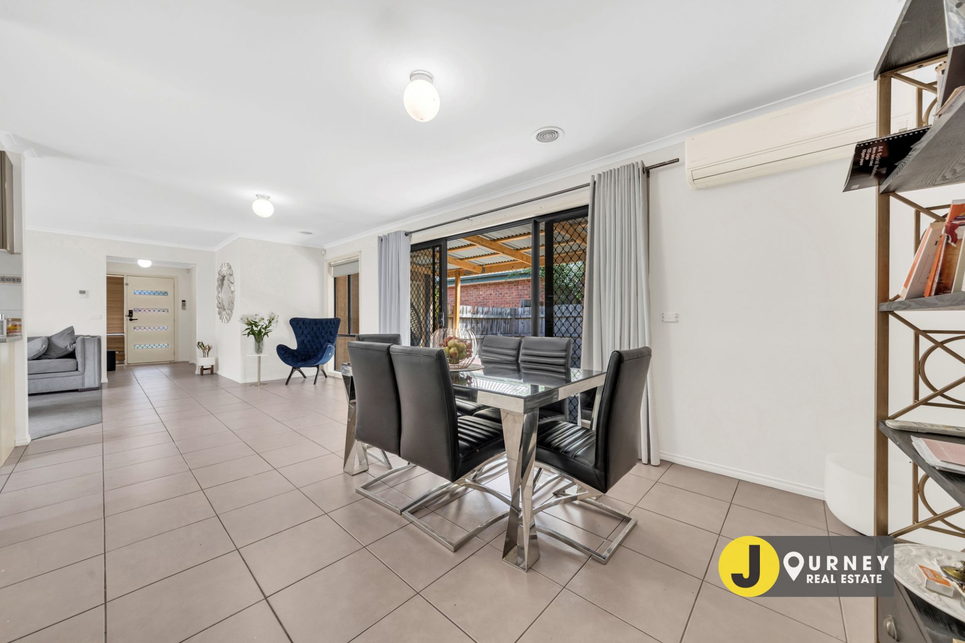10 Gray Street, Cranbourne North VIC, Cranbourne North - Thumbnail 7