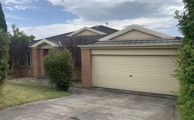 Woongarrah 16 Redwood Street