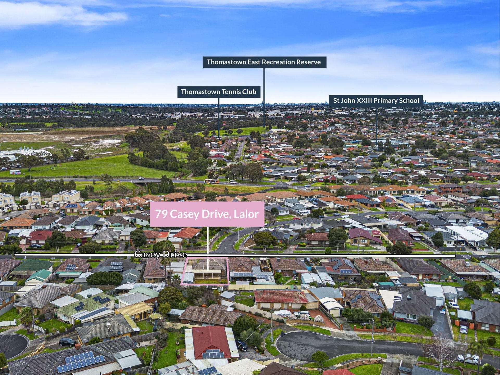 Light-Filled Family Living in a Convenient Lalor Location
