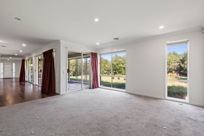 34 Saltbush Crescent, Craigieburn
