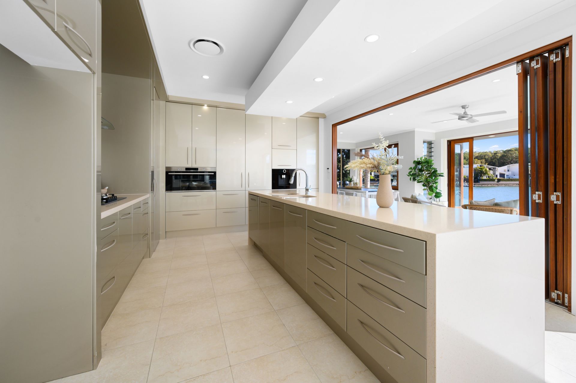 26 Buccaneer Way, Coomera Waters QLD 4209, Coomera - Thumbnail 7