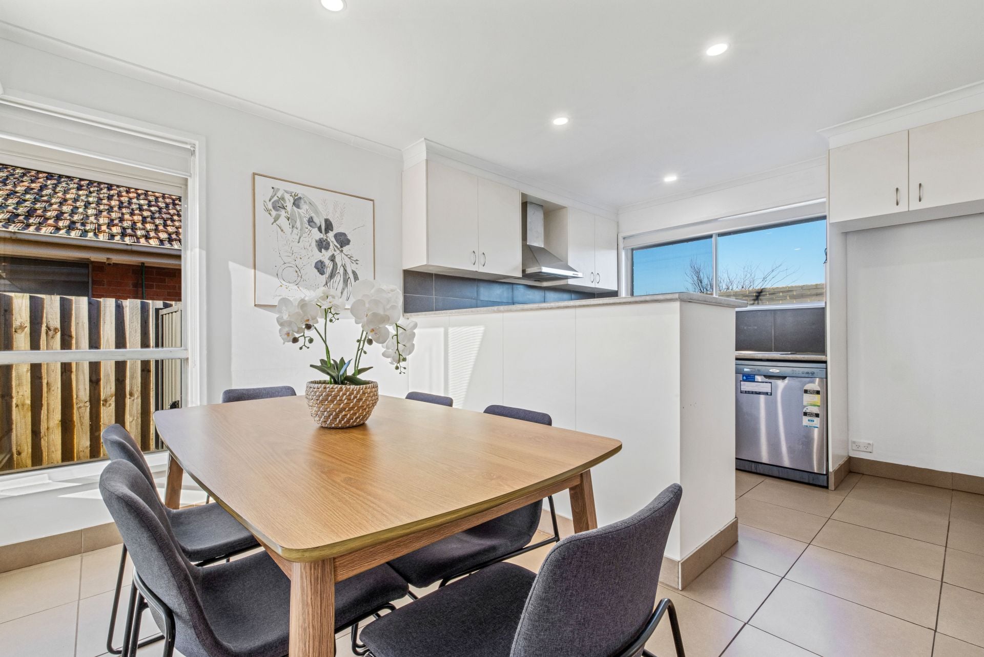 Stylish Family Living In A Quiet & Secure Court