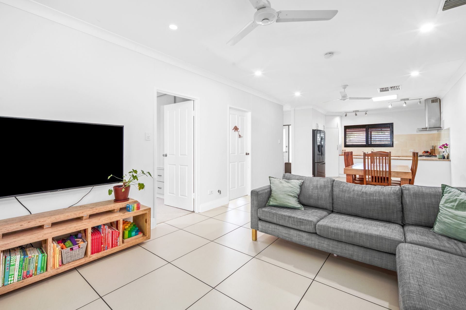 8 Bowman Close Araluen NT, Araluen - Thumbnail 7