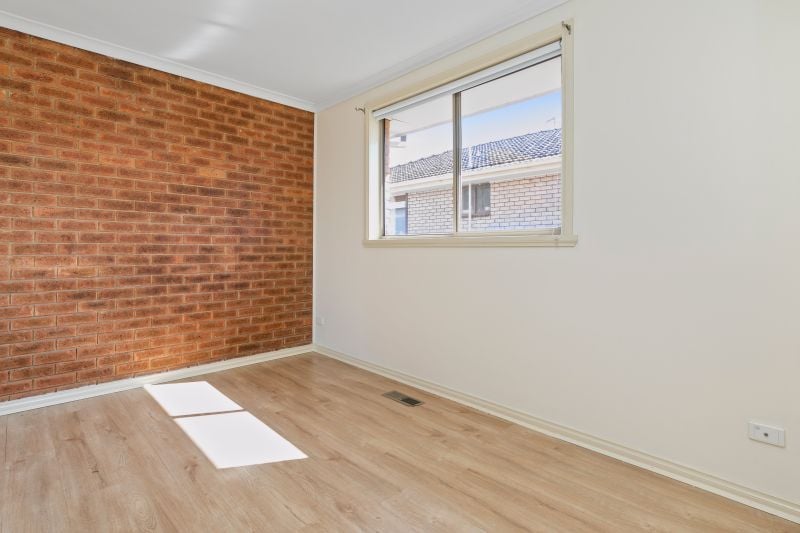 2/9 Dennis Street, Lalor