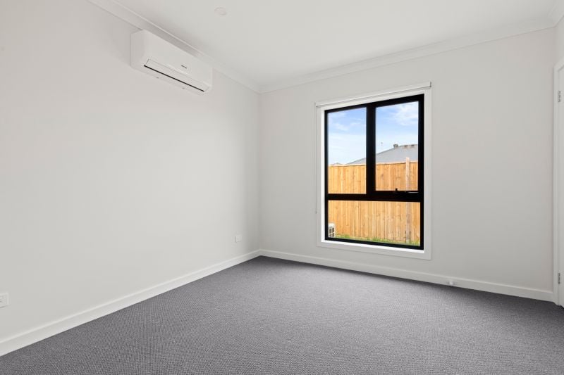 15 Implexa Road, Deanside