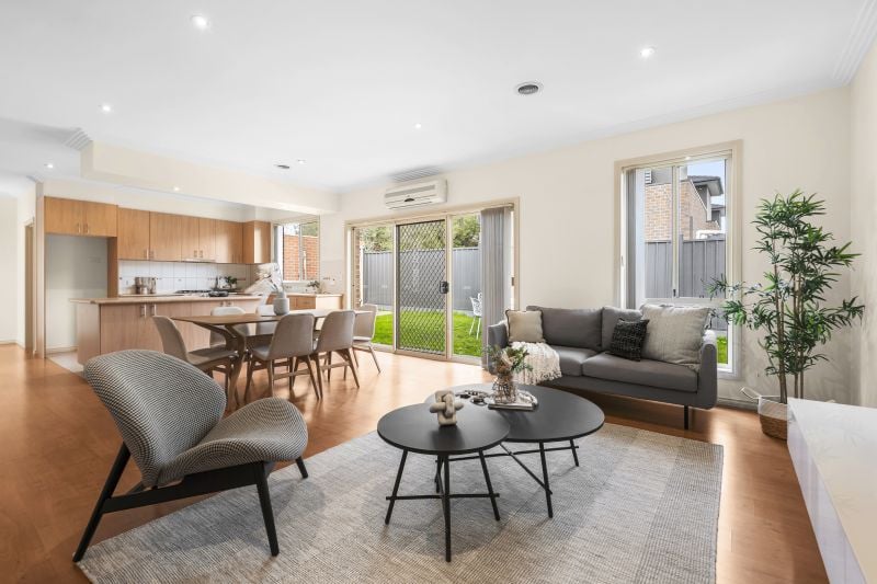 2/5 Delaware Street, Reservoir