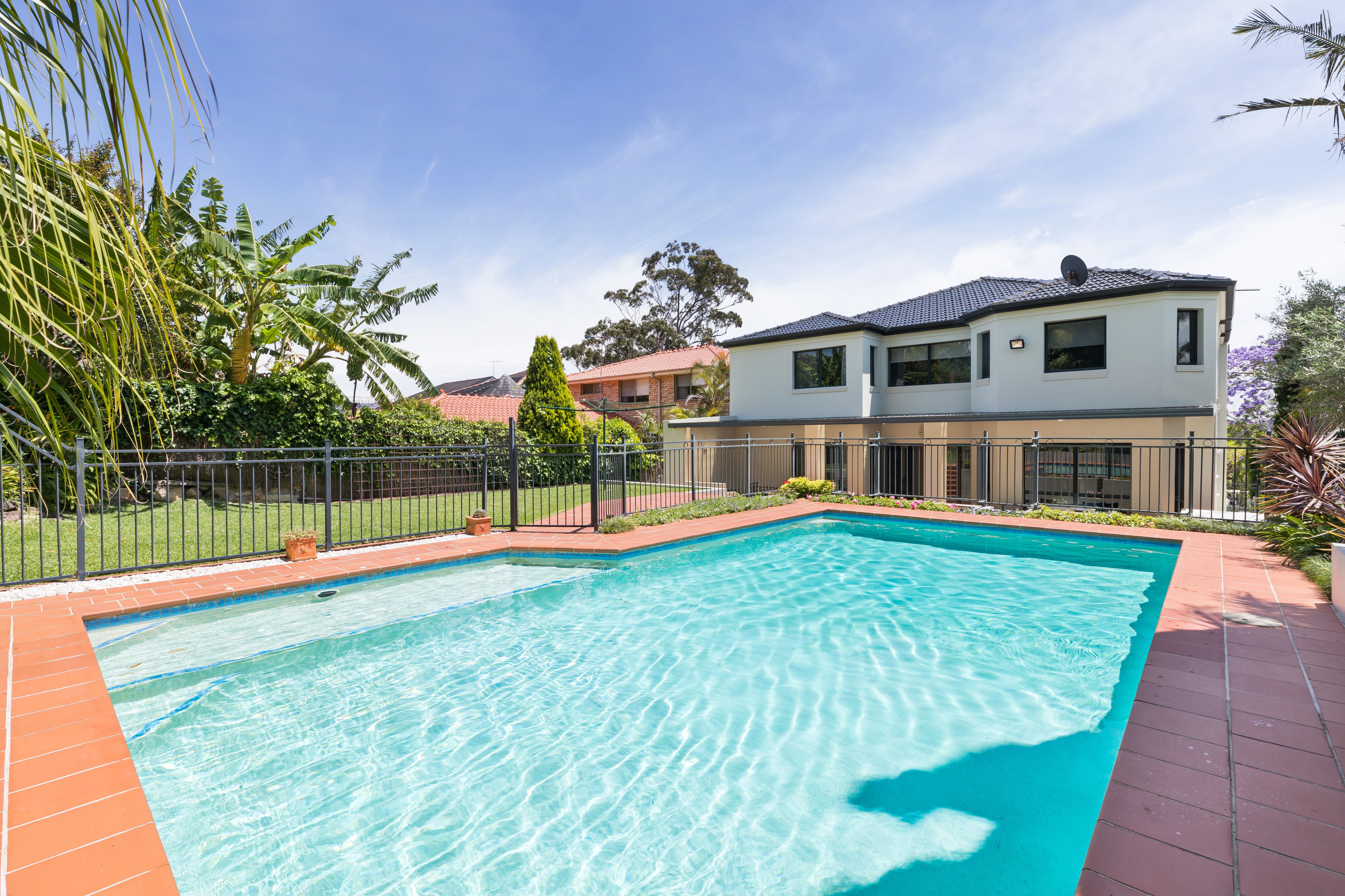 90 Holt Road, TAREN POINT, Taren Point - Thumbnail 2