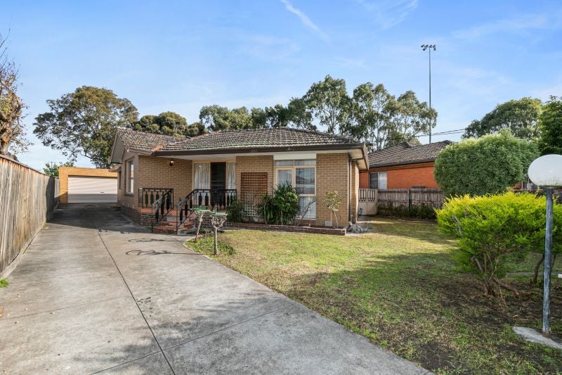 3 Kenna Drive, Lalor