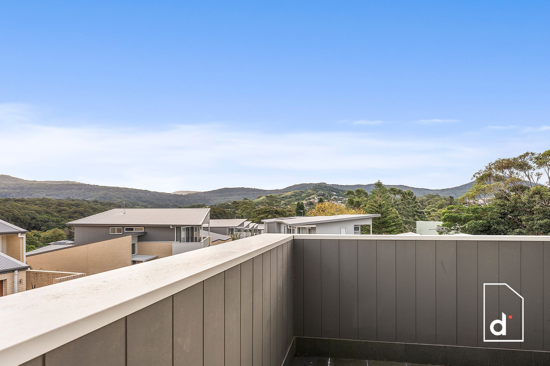 1/33 William Davies Drive, Figtree NSW