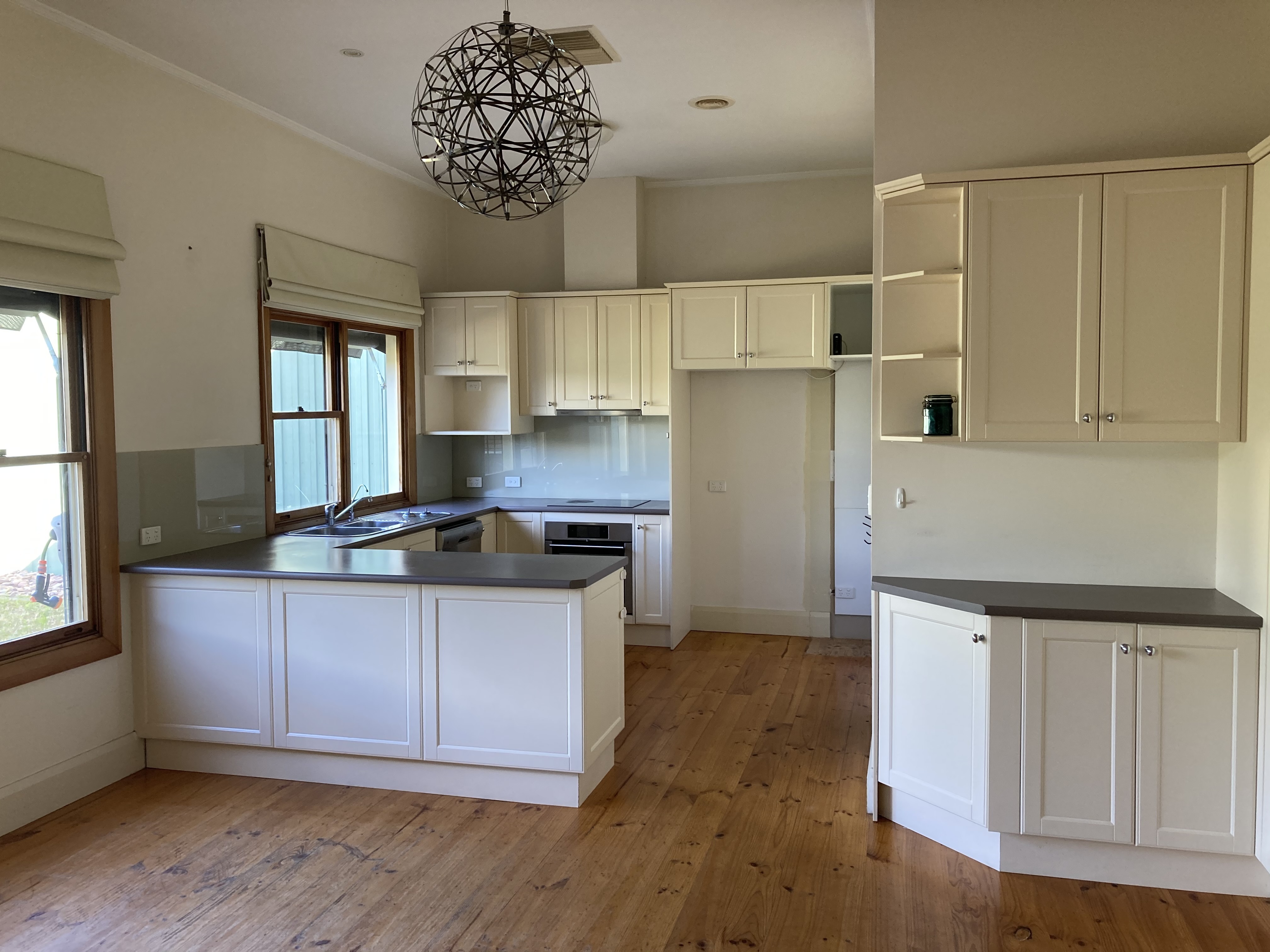 8 Garland Avenue  Glandore 5037