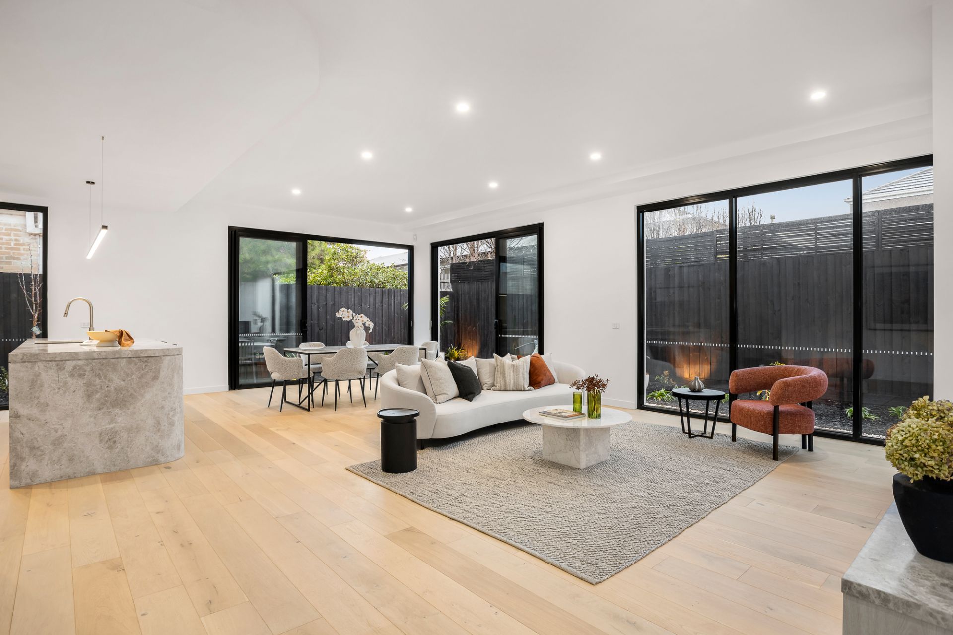 2/8 Seaview Crescent, Black Rock, Black Rock - Thumbnail 3