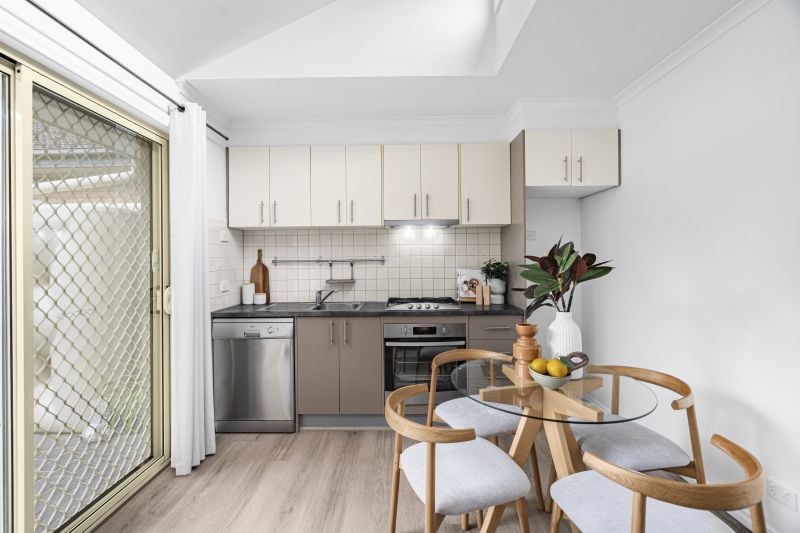 2/30 Heyington Avenue, Thomastown