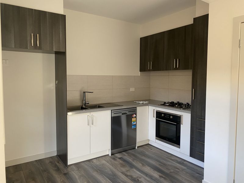 1/68 Strathmerton Street, Reservoir