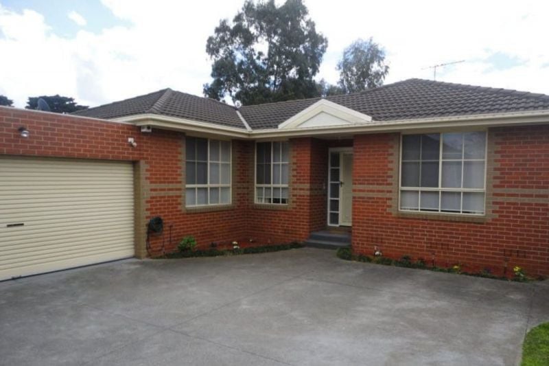 2/34 Northernhay Street, Reservoir