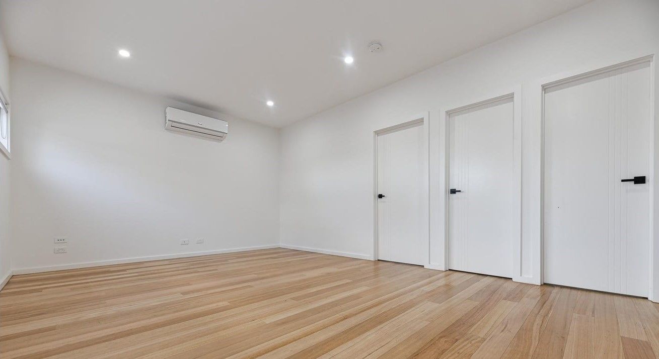 Two Bedroom Spacious Townhouse!
