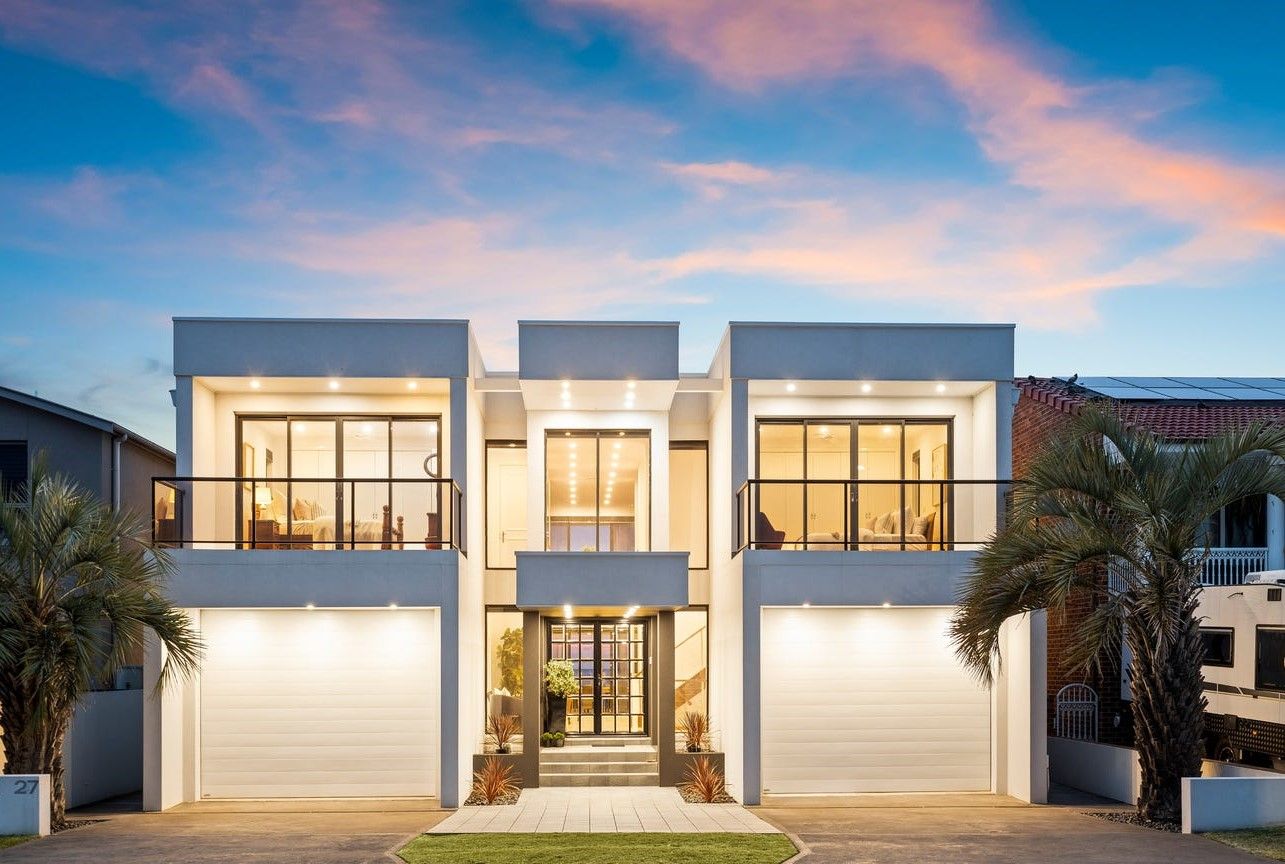 27 Little Lake Crescent, Warilla NSW 2528