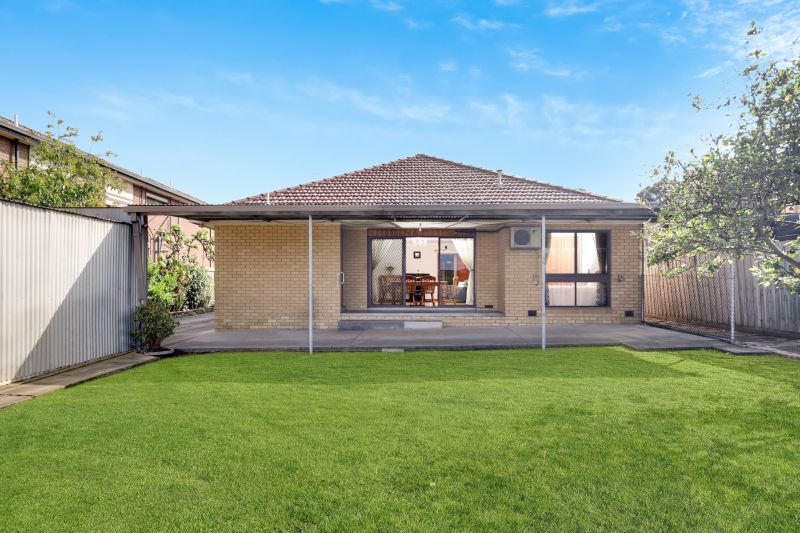 15 Elliot Street, Reservoir