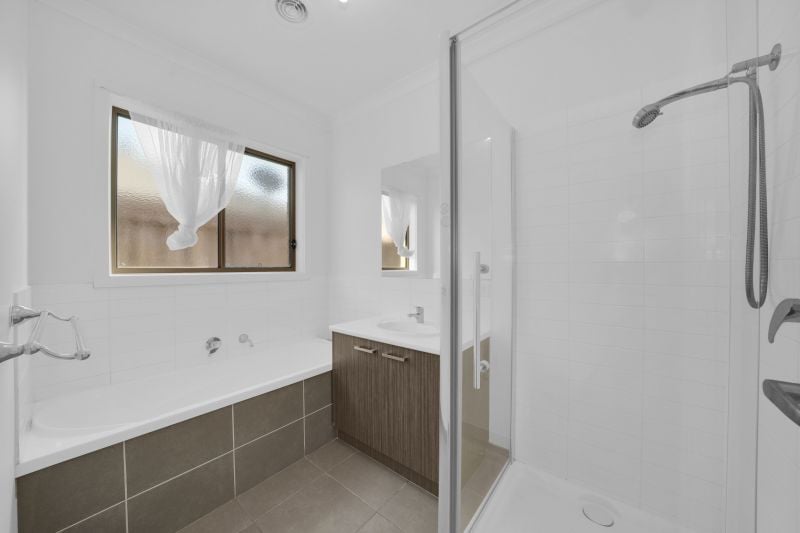 11 Blue Hill Way, Wollert