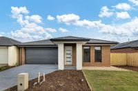 5 Horton Drive, Werribee VIC