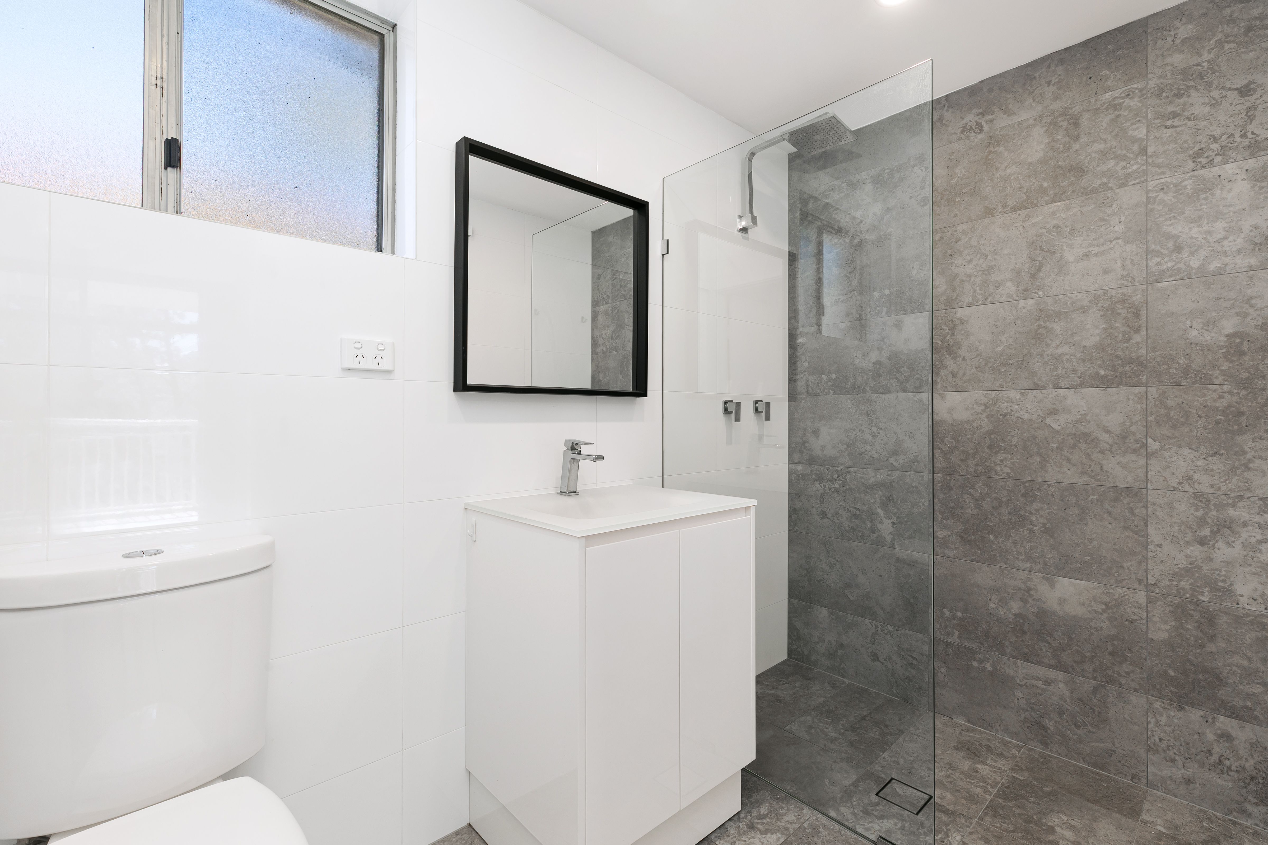 4/26a Burke Road CRONULLA 2230