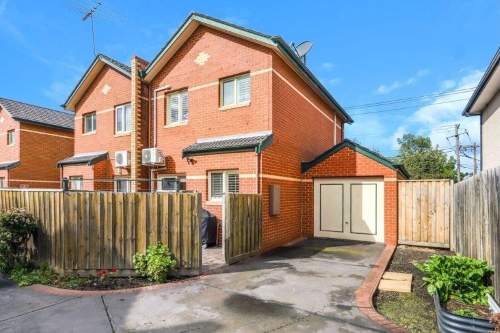 1/296-298 Somerville Road Kingsville VIC, Kingsville - Image 1
