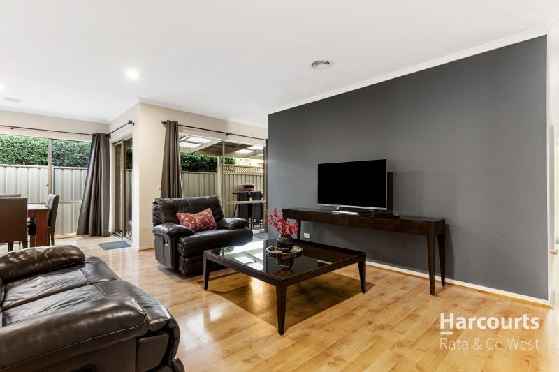 34 Blakeville Drive, Caroline Springs