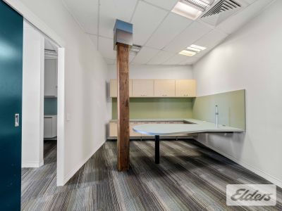 FREESTANDING MEDICAL/OFFICE IN THE MATER PRECINCT!