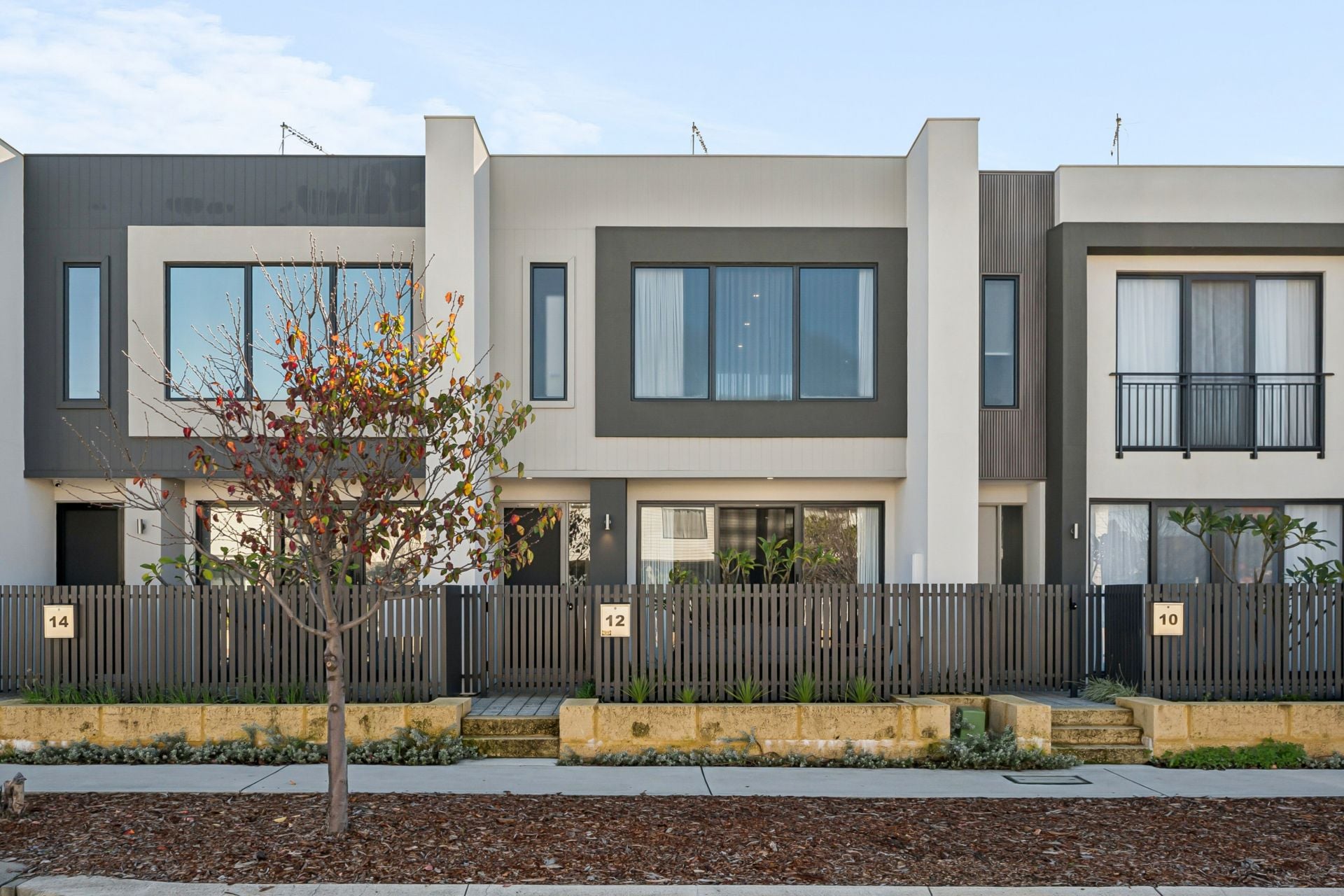 12 Turquoise Boulevard Treeby WA, Treeby - Image 1