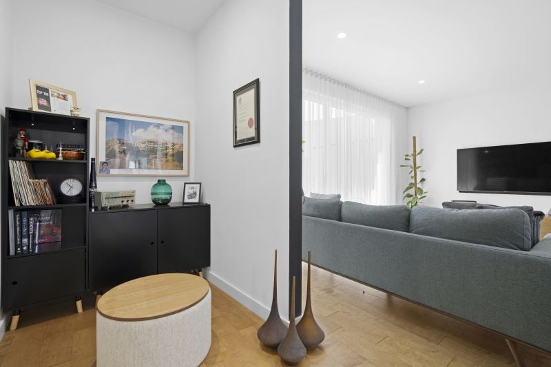 2/2 Ambrose Treacy Drive, Bundoora