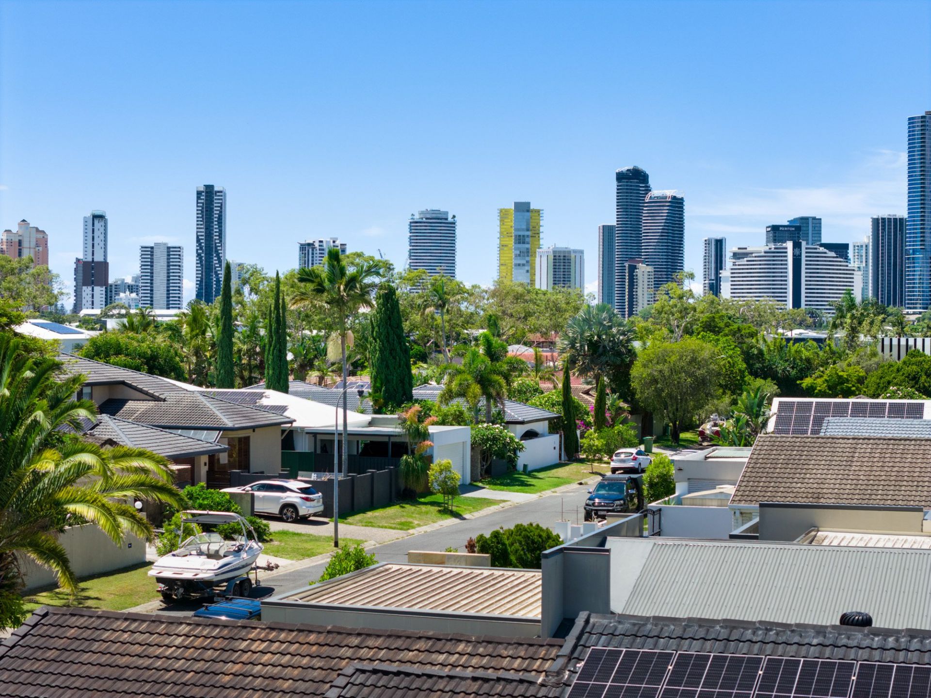 $ 2,308,000, Broadbeach Waters - Thumbnail 4